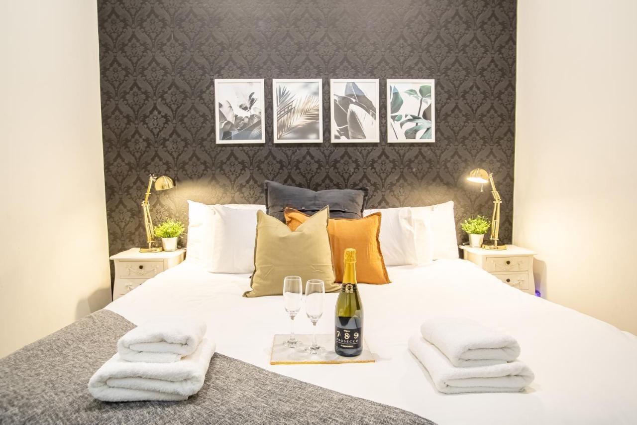 Luxe Apartments Near Albert Docks - 3 Graces - Liverpool One - Business, Contract & Corporate Ready Exteriör bild