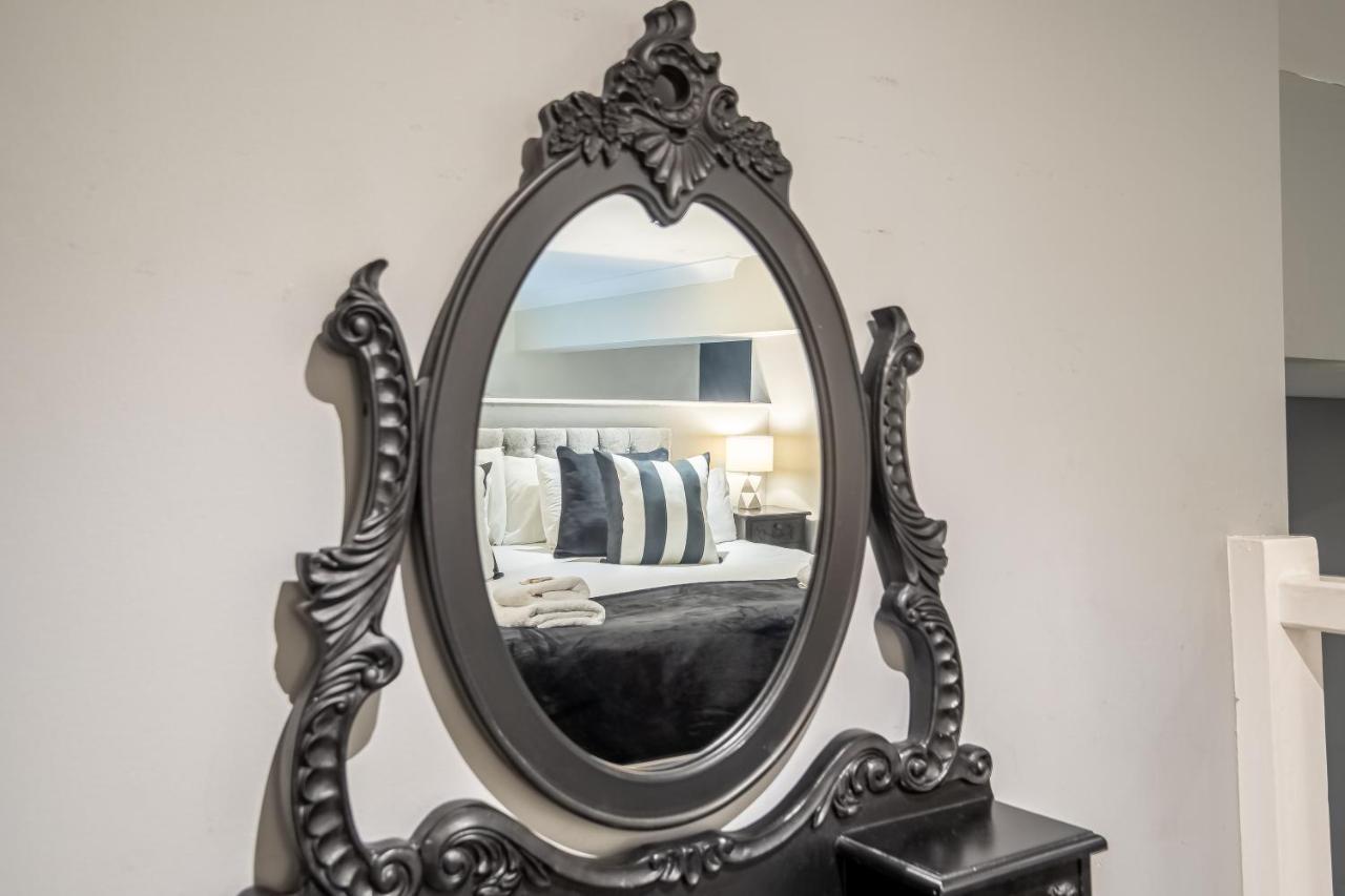 Luxe Apartments Near Albert Docks - 3 Graces - Liverpool One - Business, Contract & Corporate Ready Exteriör bild